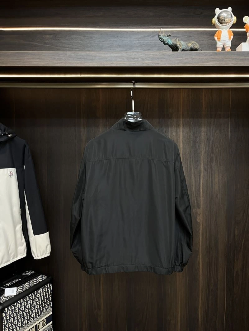 Moncler Outwear Youthful 141546