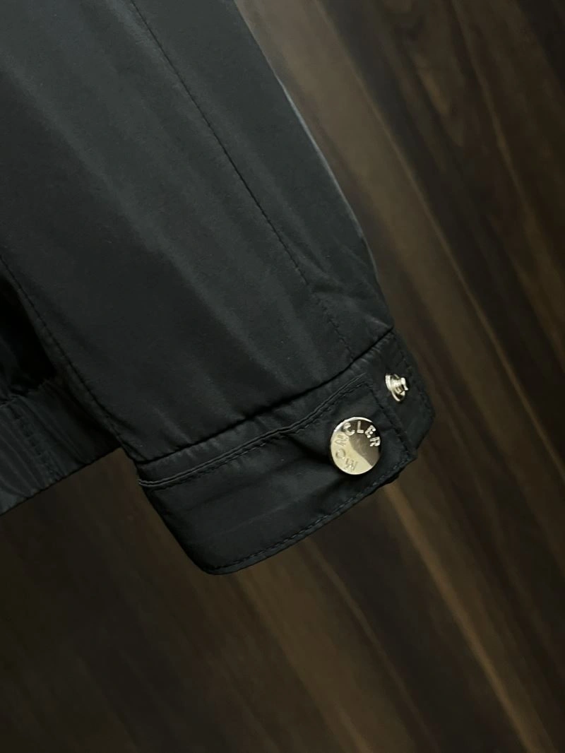 Moncler Outwear Youthful 141546