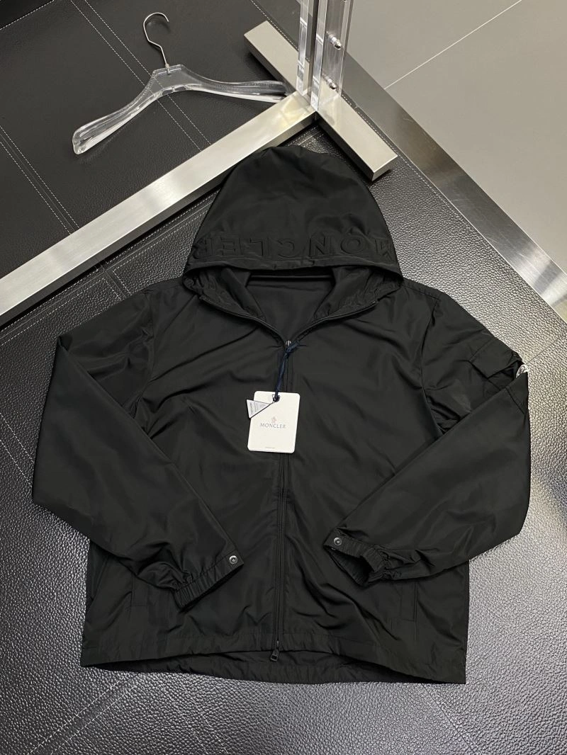 Moncler Outwear SportInspired 141534