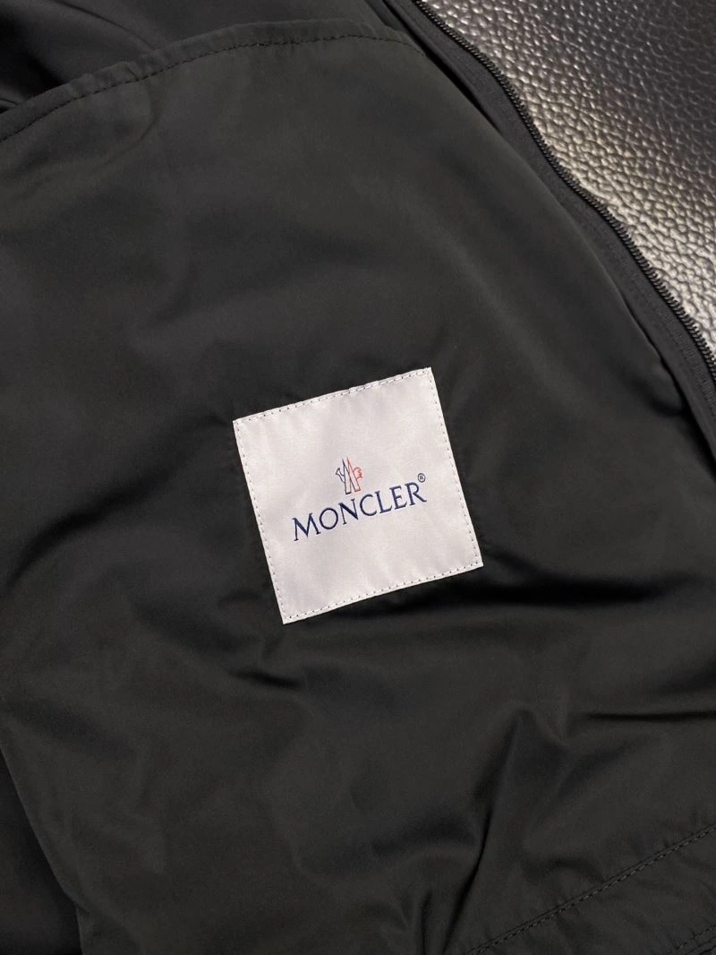 Moncler Outwear SportInspired 141534