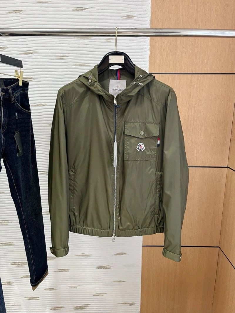 Moncler Outwear Contemporary 141528
