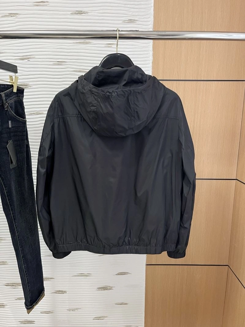 Flexible Moncler Outwear 141533