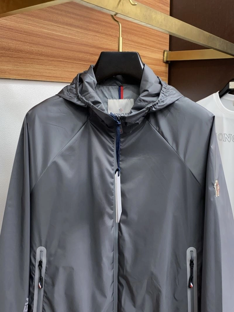 Moncler Outwear Durable 141526