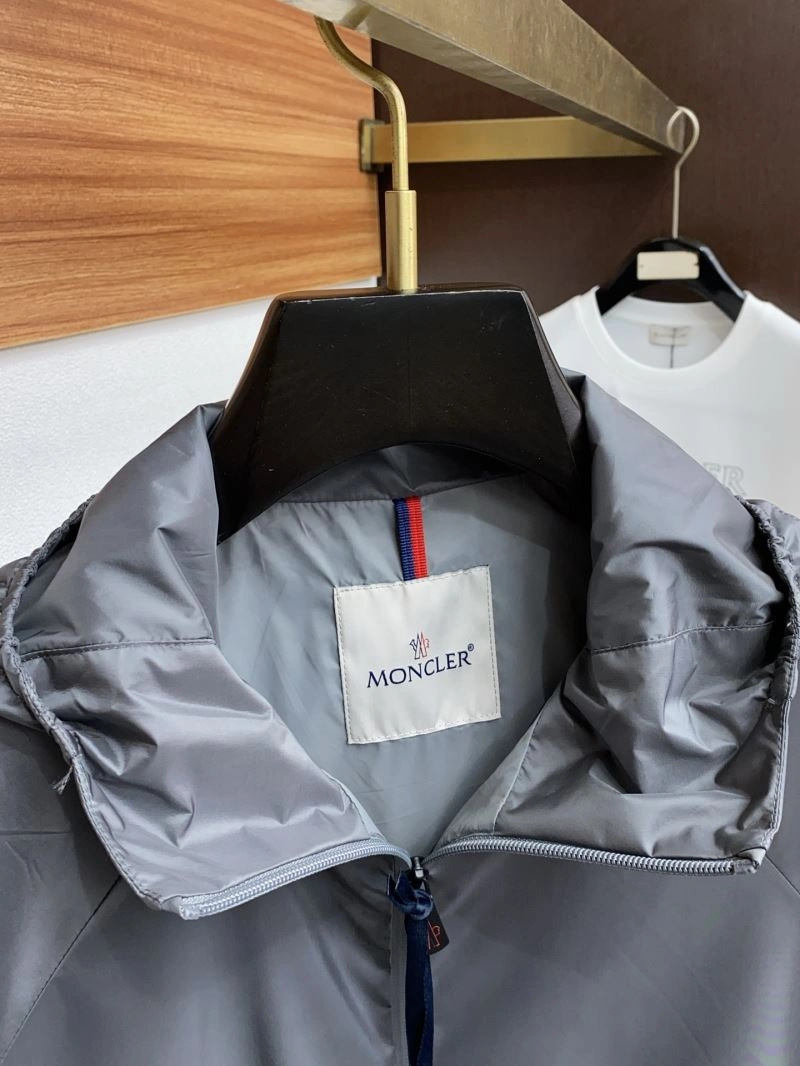 Moncler Outwear Durable 141526
