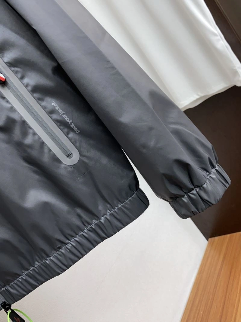 Moncler Outwear Durable 141526