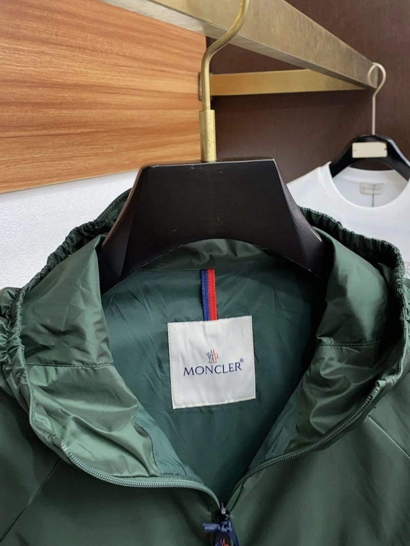 Moncler Outwear Breathable 141531