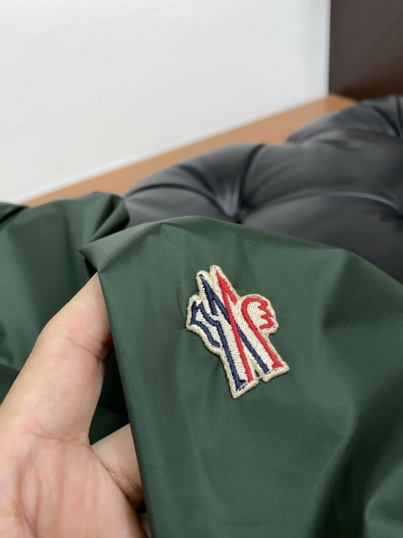 Moncler Outwear Breathable 141531
