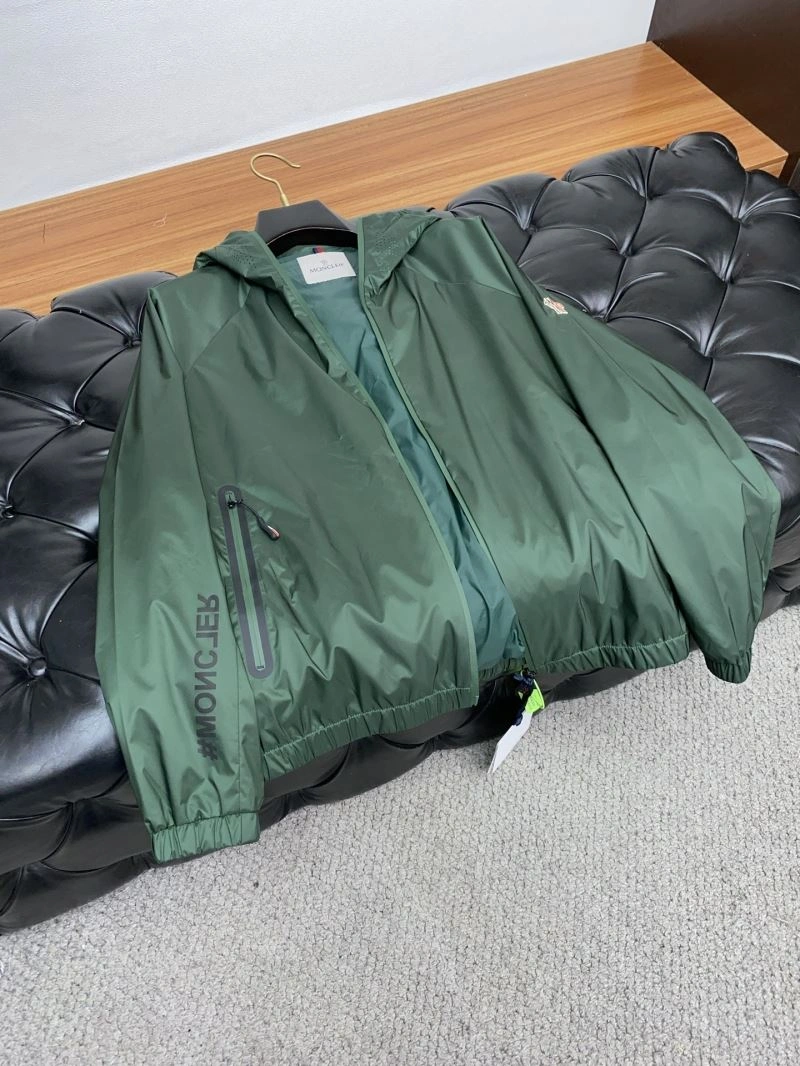 Moncler Outwear Breathable 141531