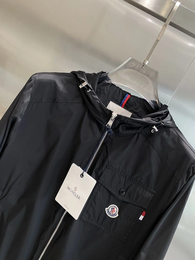 Moncler Outwear OdorResistant 141185