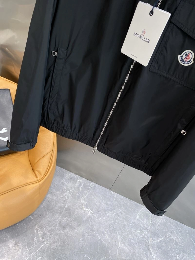 Moncler Outwear OdorResistant 141185