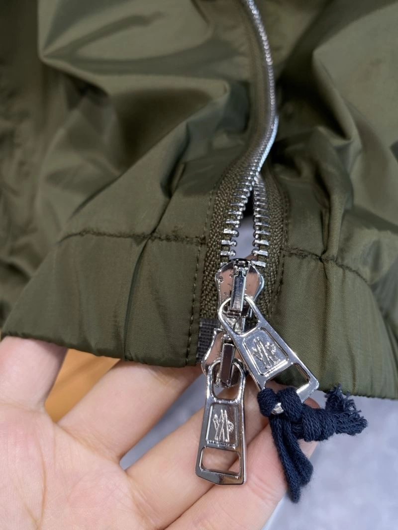 Breathable Moncler Outwear 141181