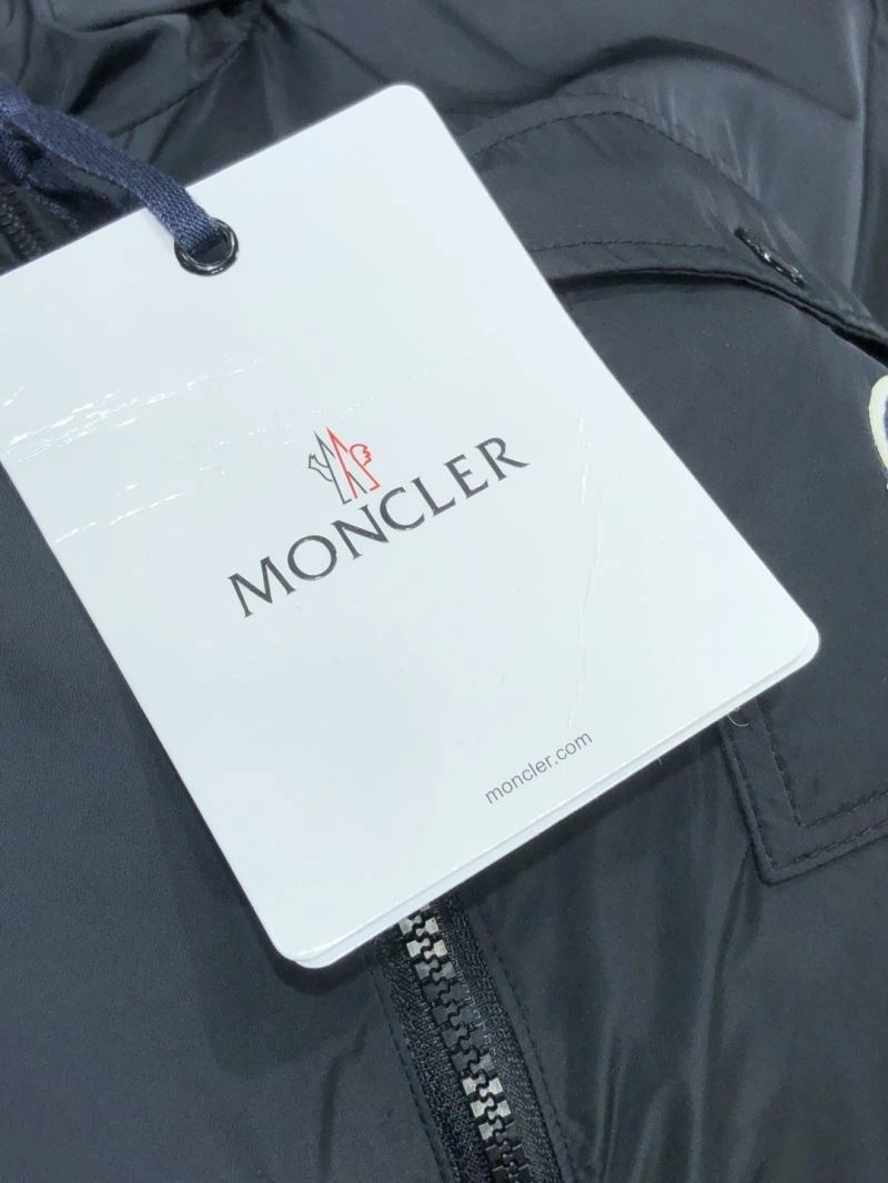 Trendy Moncler Outwear 141198