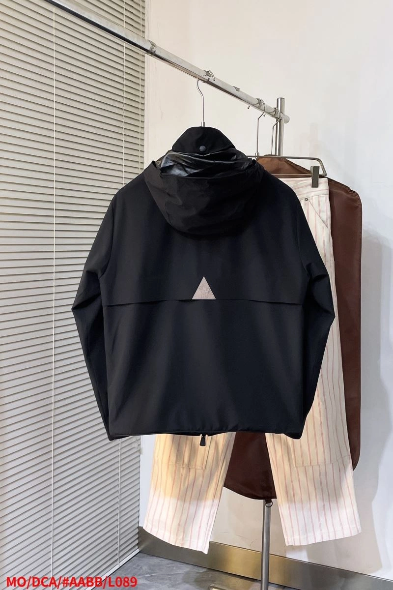 Moncler Outwear Unique 141179