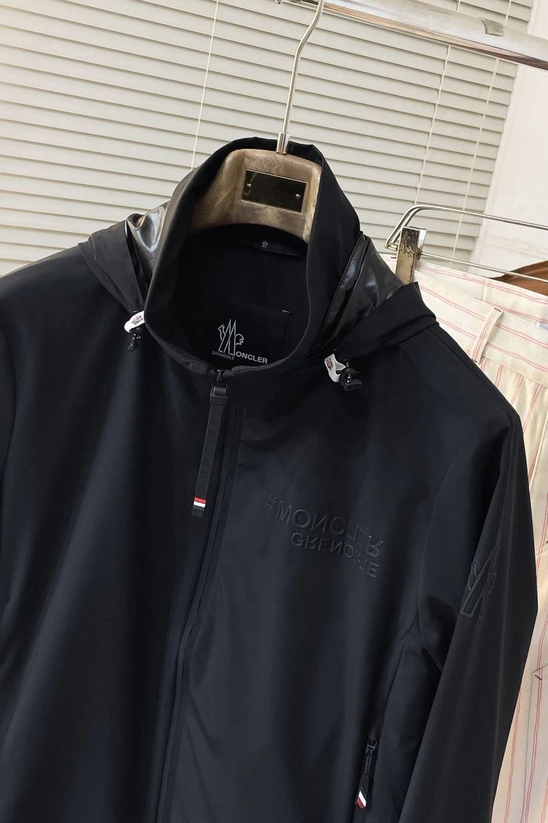 Moncler Outwear Unique 141179