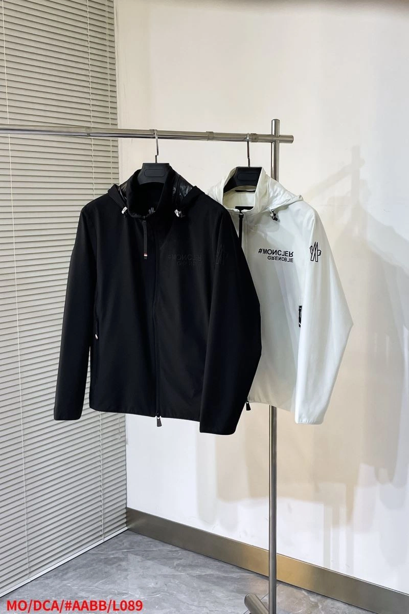 SmoothTexture Moncler Outwear 141178