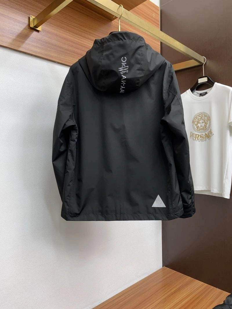 TimelessDesign Moncler Outwear 141175