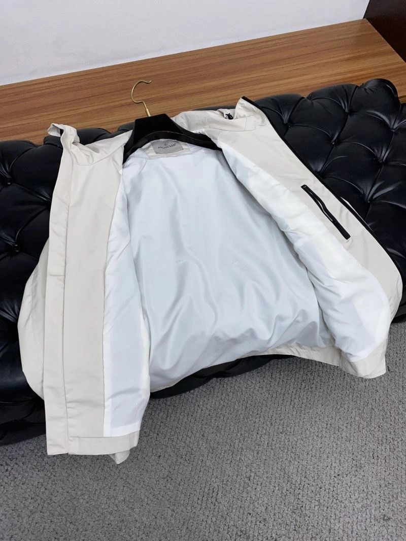 Moncler Outwear Fashionable 141174
