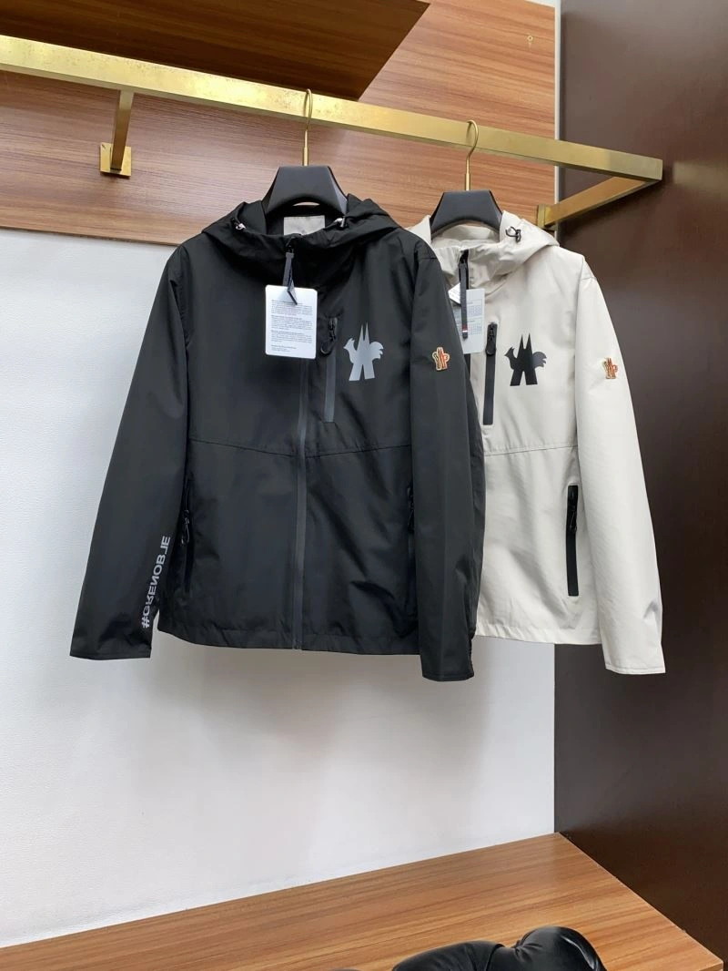 Moncler Outwear Fashionable 141174