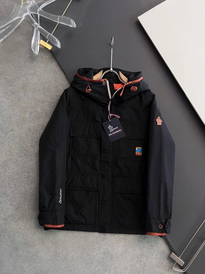 Supportive Moncler Outwear 141212