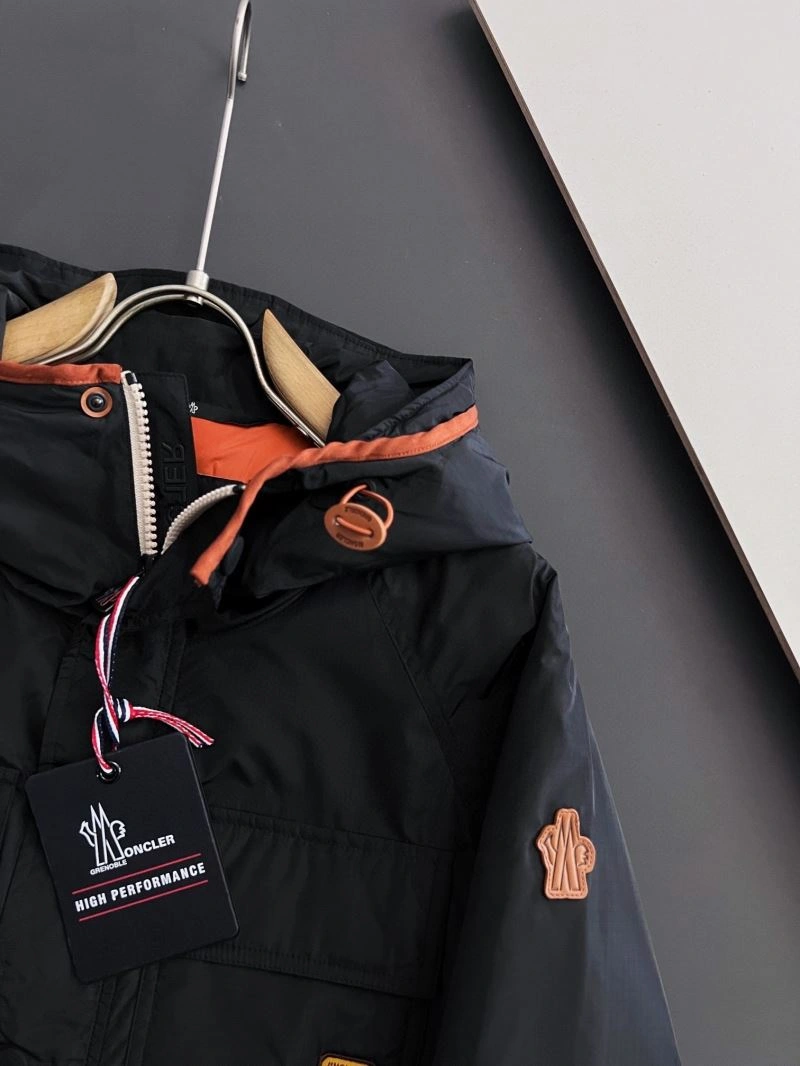 Supportive Moncler Outwear 141212