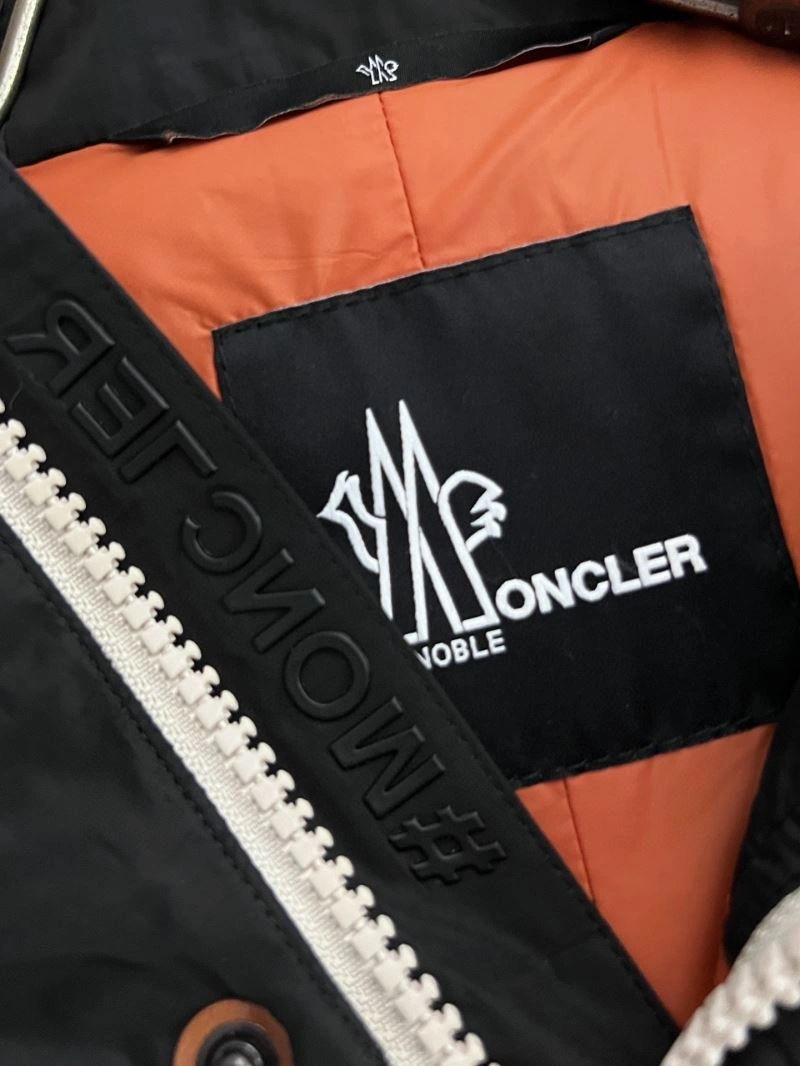 Supportive Moncler Outwear 141212