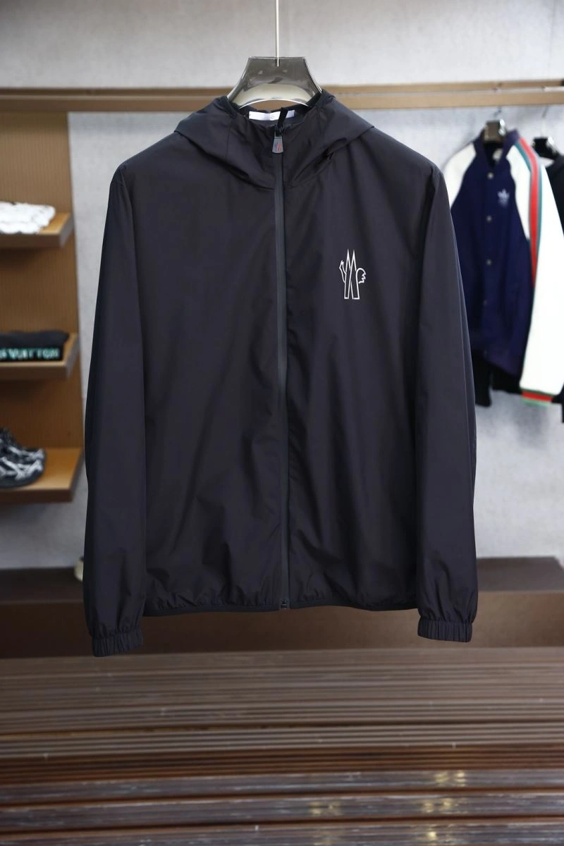 Moncler Outwear Refined 141172