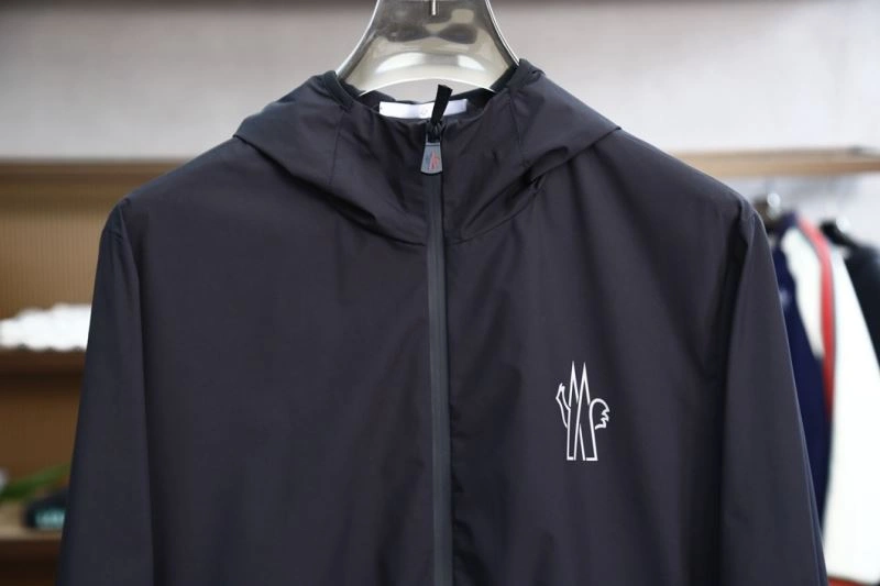 Moncler Outwear Refined 141172