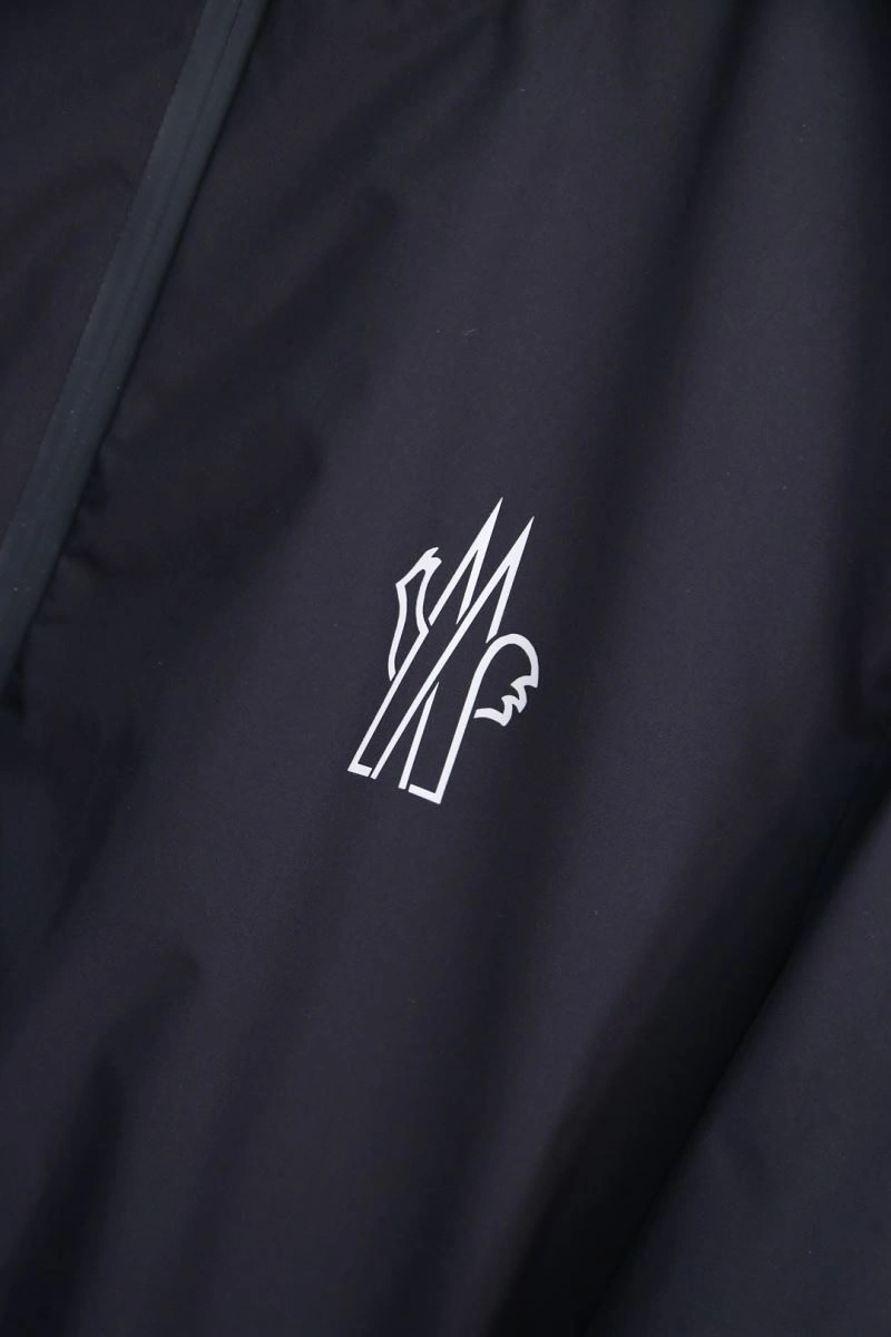 Moncler Outwear Refined 141172