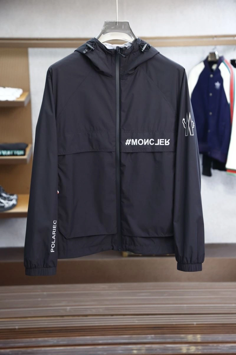 Sophisticated Moncler Outwear 141169