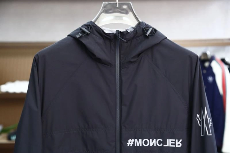Sophisticated Moncler Outwear 141169