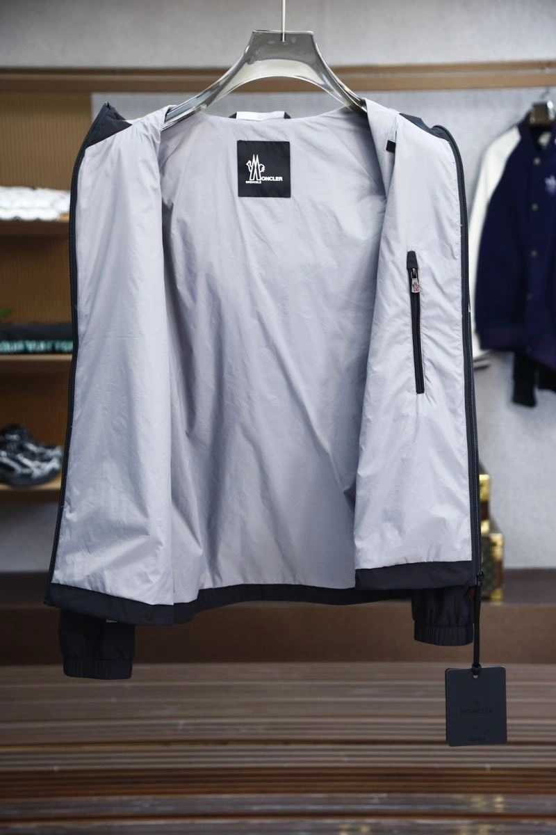 Sophisticated Moncler Outwear 141169