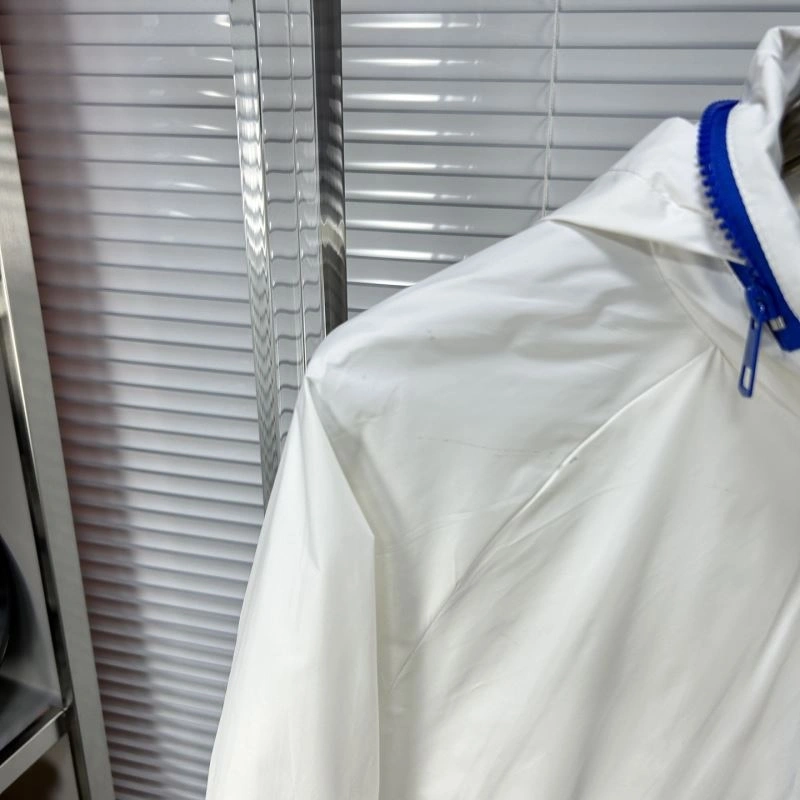 Moncler Outwear Seasonal 141154
