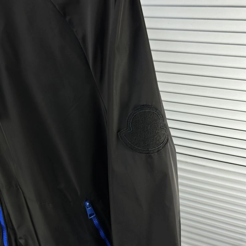 Moncler Outwear EasyMatch 141160