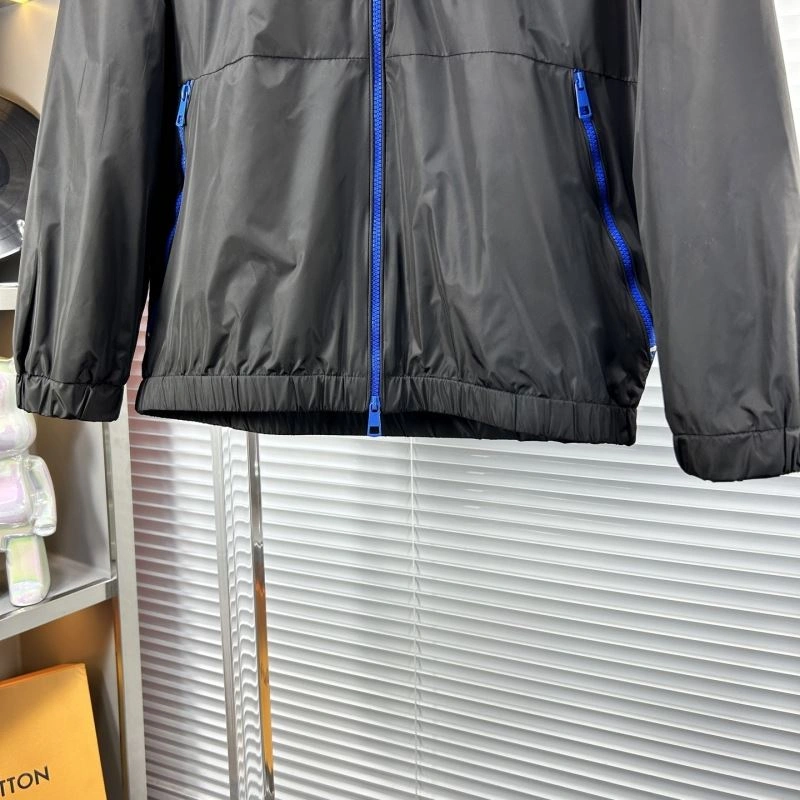 Moncler Outwear EasyMatch 141160