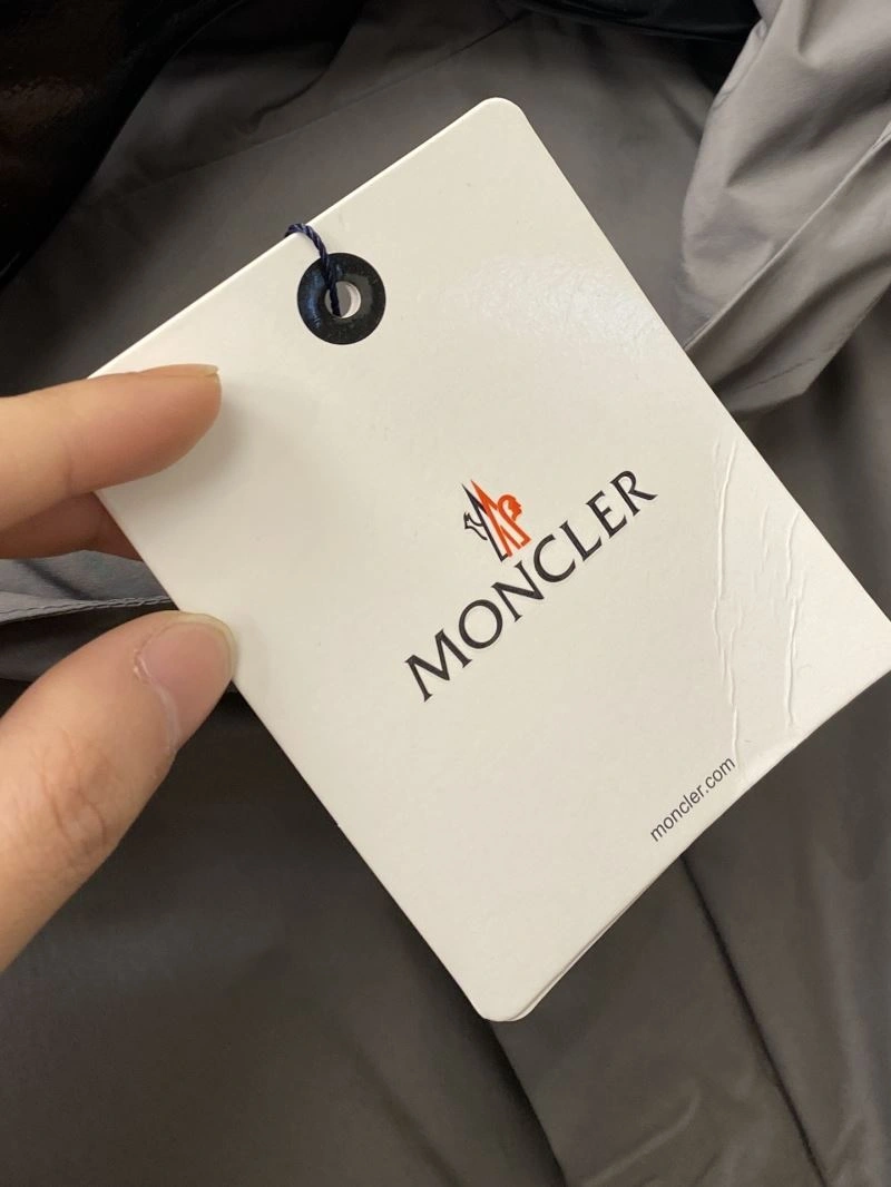 ZeroBulk Moncler Outwear 141165