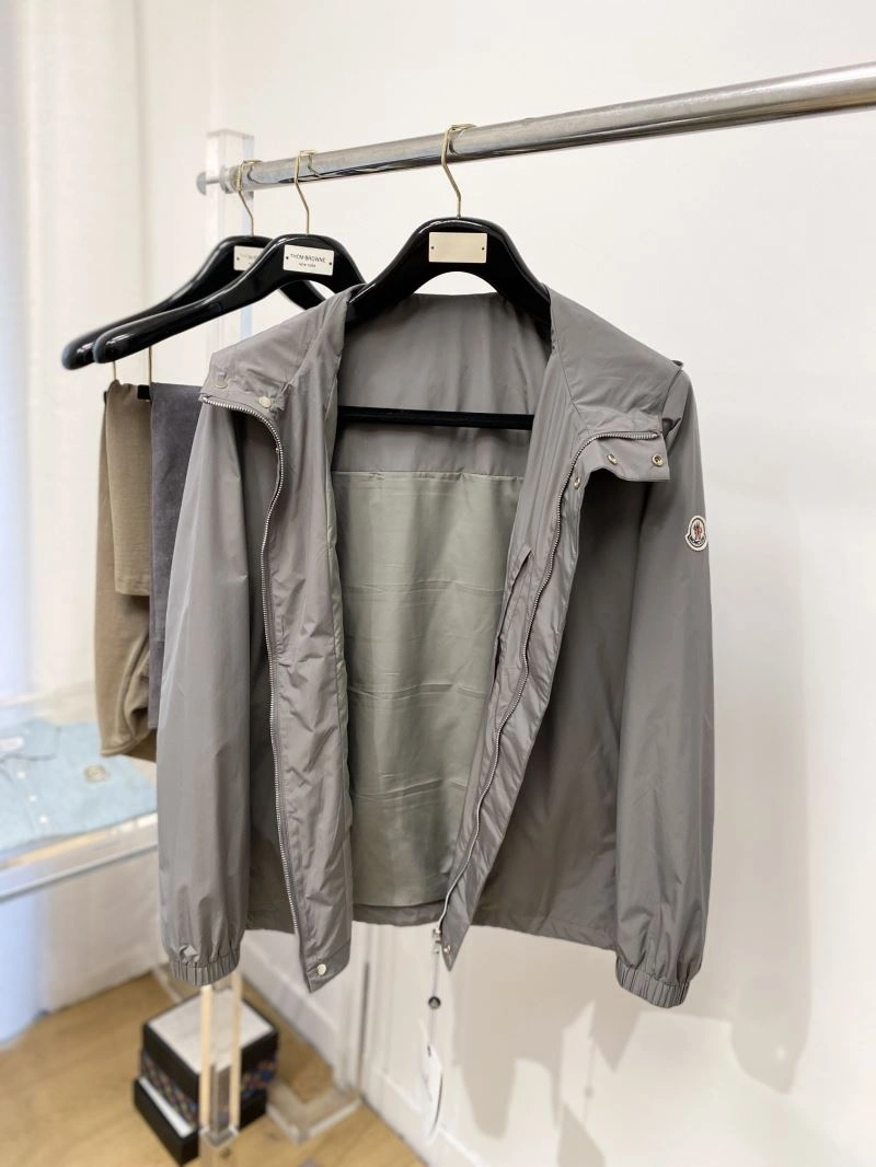 ZeroBulk Moncler Outwear 141165