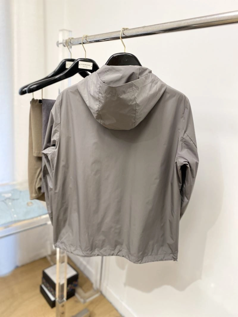 ZeroBulk Moncler Outwear 141165