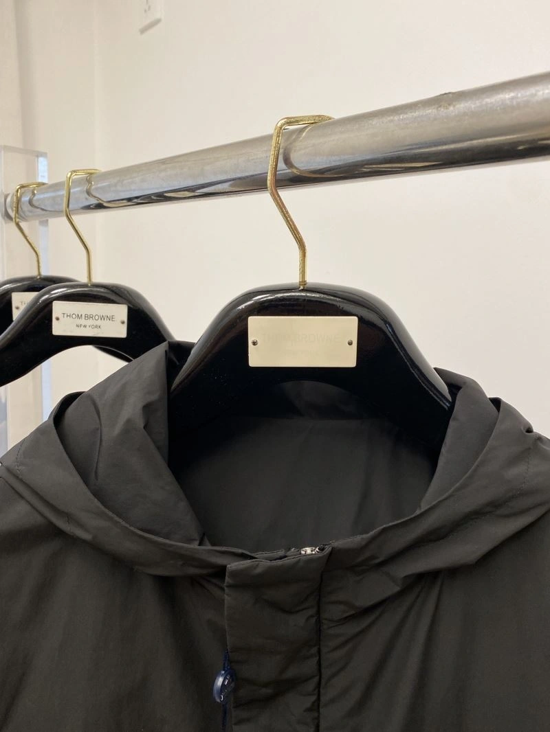 Moncler Outwear Snug 141168