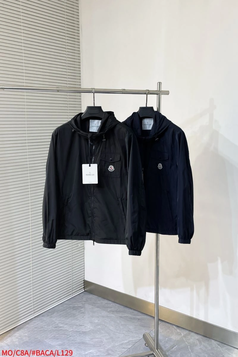 Moncler Outwear Seasonal 141150