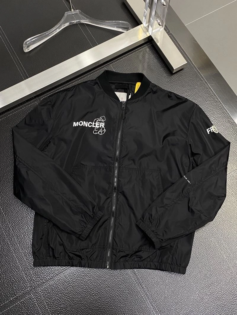 Trendsetting Moncler Outwear 141167