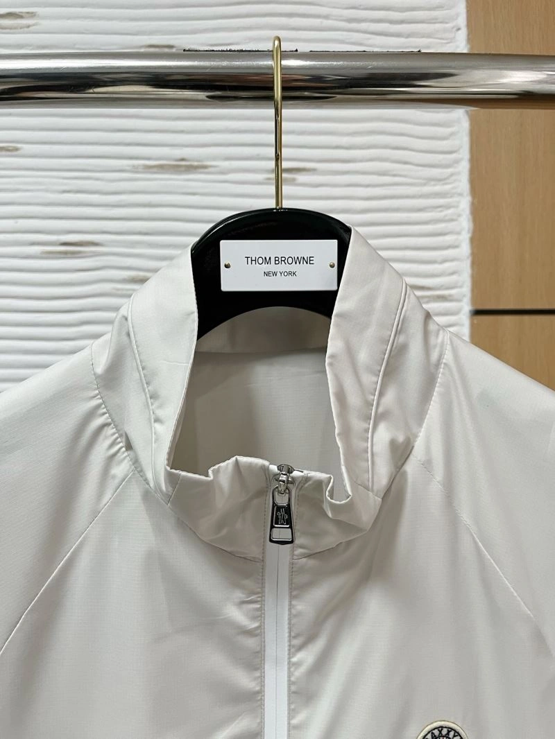 Moncler Outwear Classic 141155