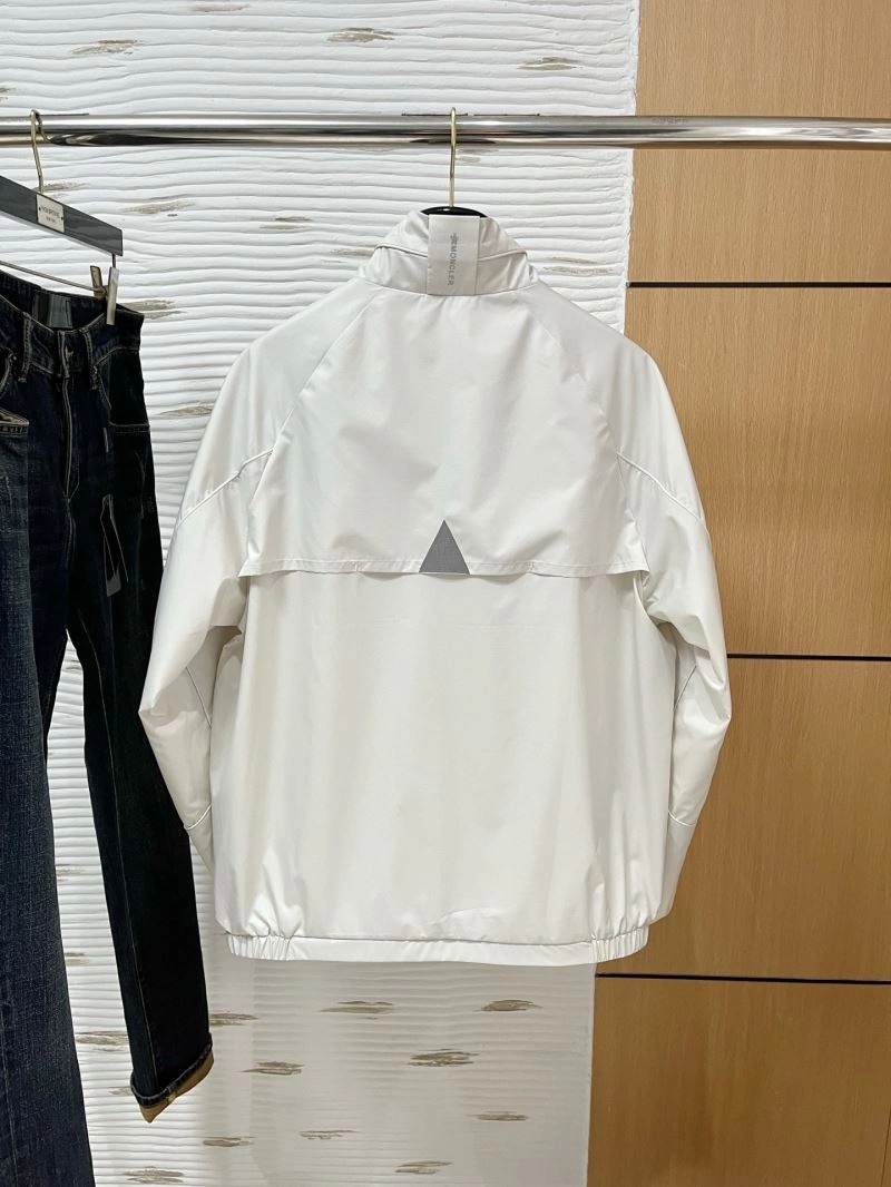 Moncler Outwear Classic 141155
