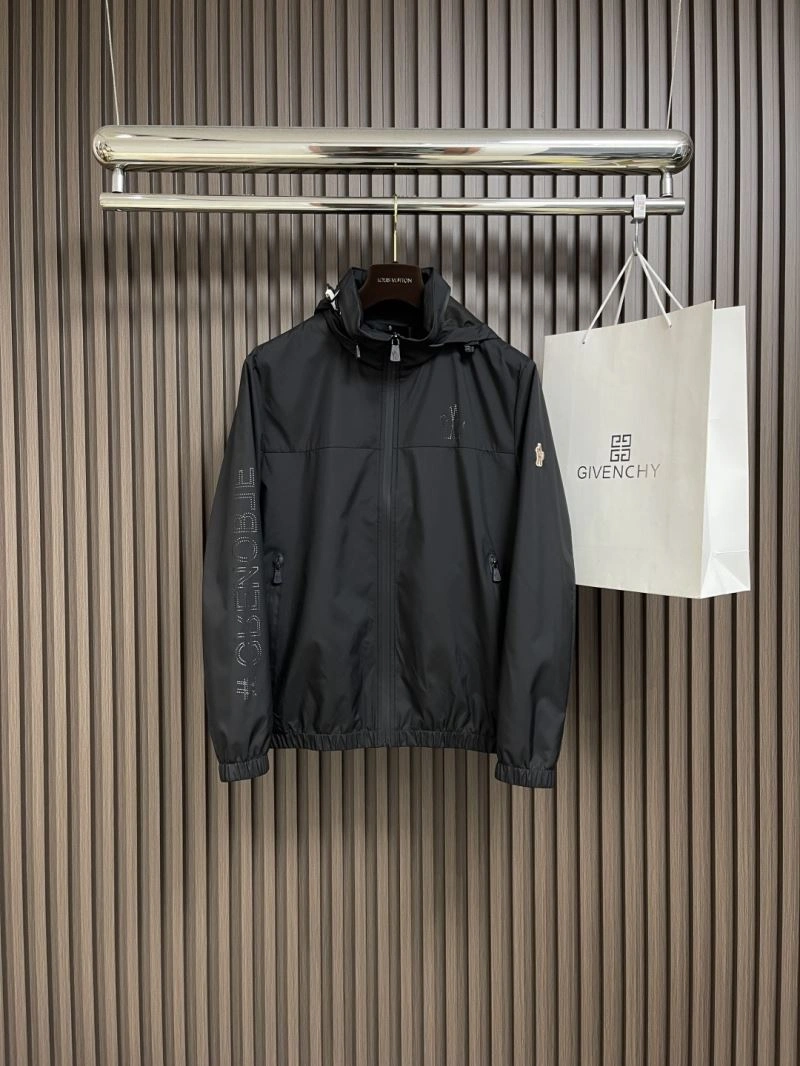 Moncler Outwear Cozy 141153