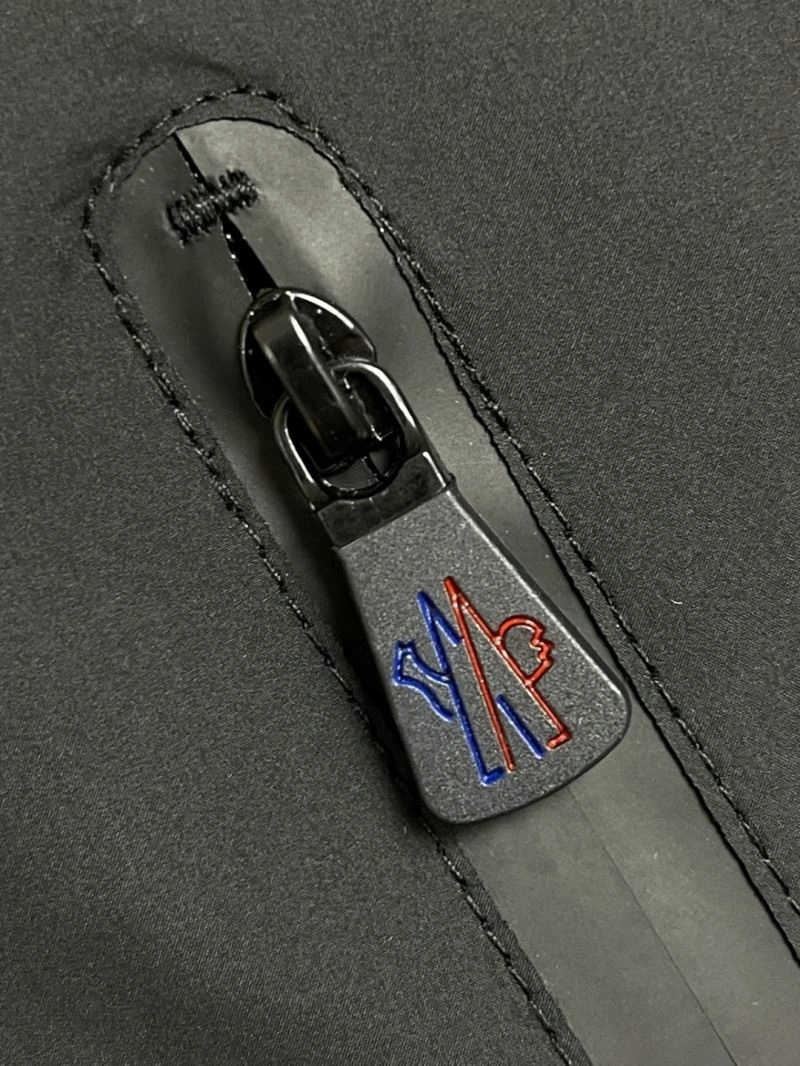 Moncler Outwear Cozy 141153