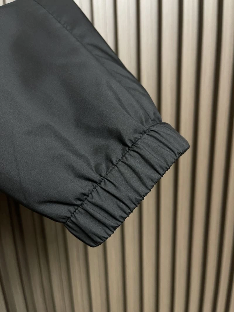 Moncler Outwear Cozy 141153