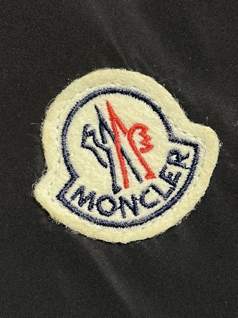 Moncler Outwear Cozy 141163