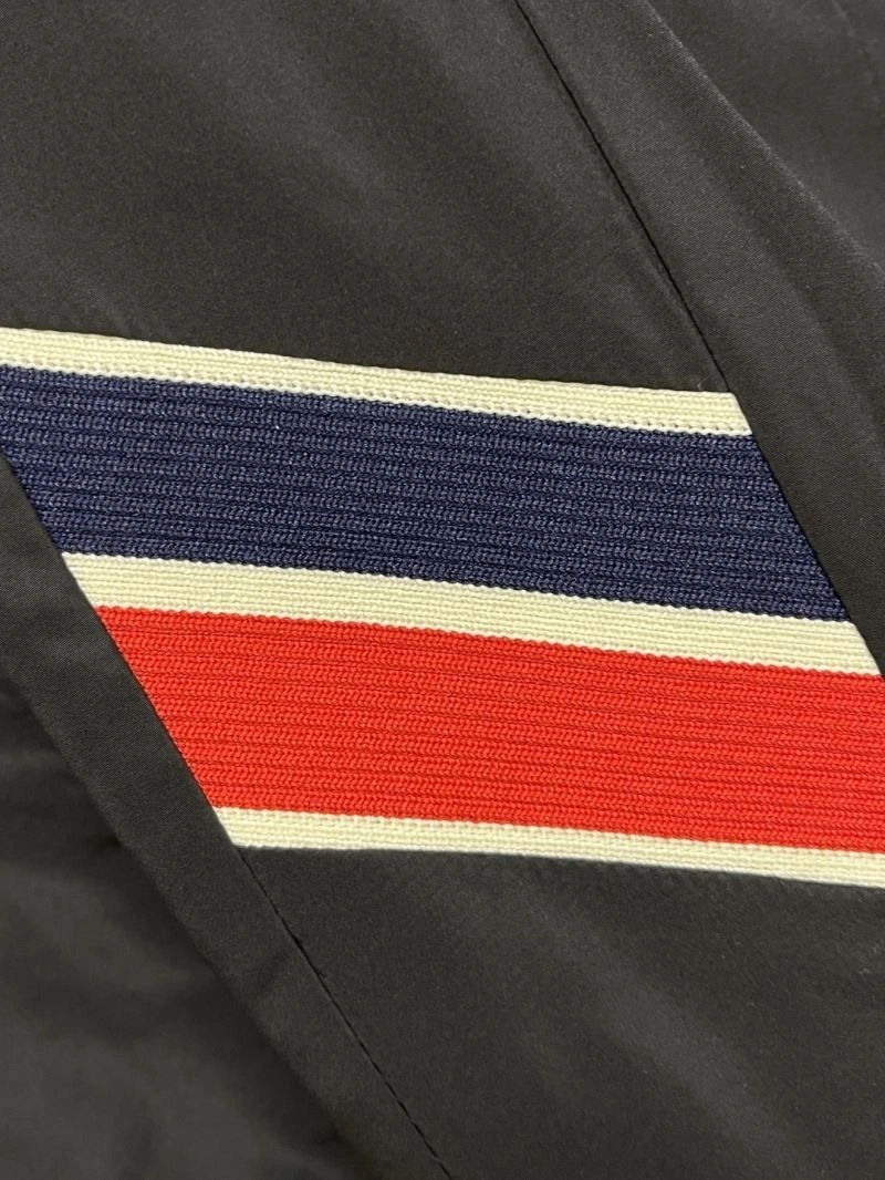 Moncler Outwear Cozy 141163