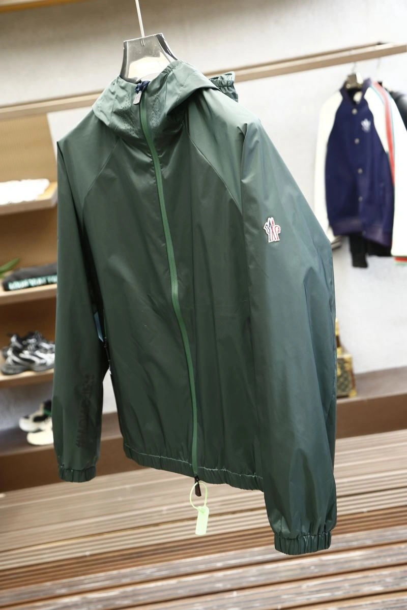 Moncler Outwear EyeCatching 141170