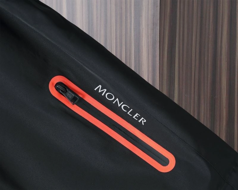 Durable Moncler Outwear 141145