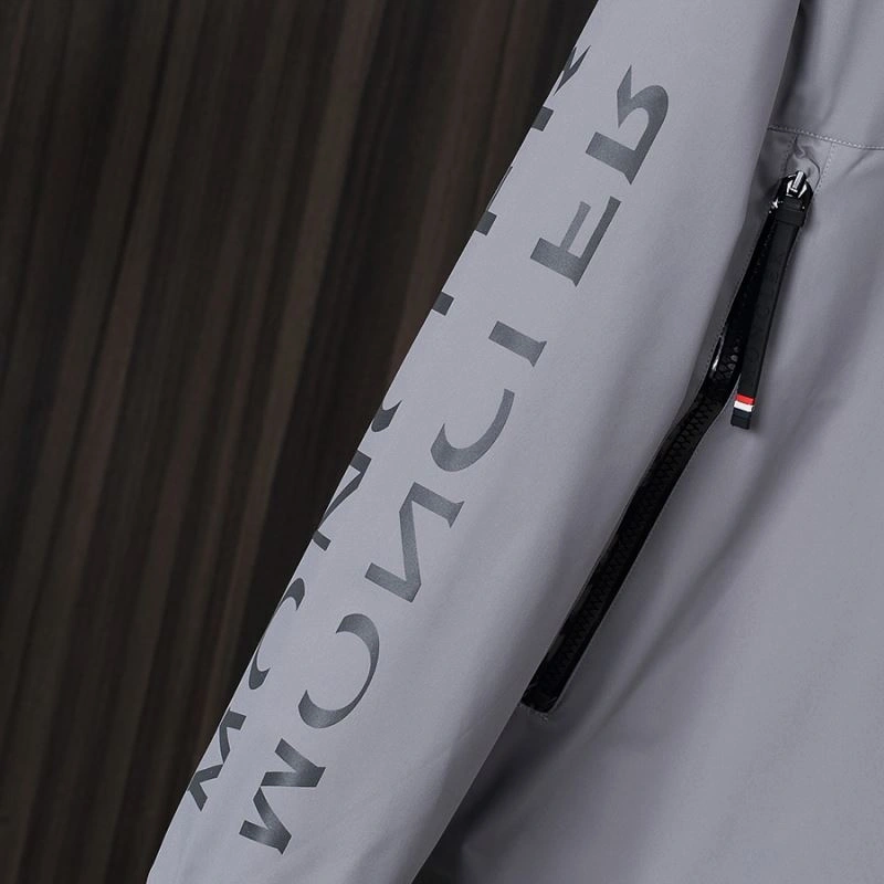 MoistureWicking Moncler Outwear 141140